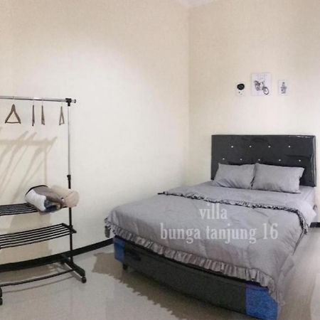 Villa Syariah Bunga Tanjung 16 Batu  Exterior foto