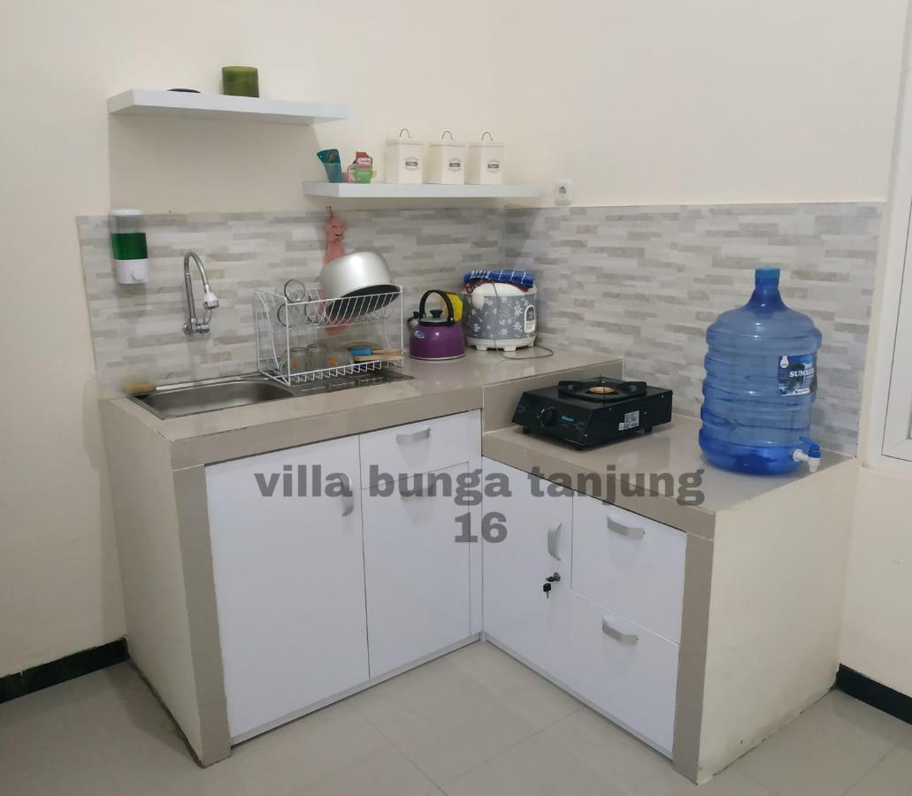 Villa Syariah Bunga Tanjung 16 Batu  Exterior foto